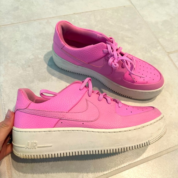 Pink Airforces - Picture 1 of 3
